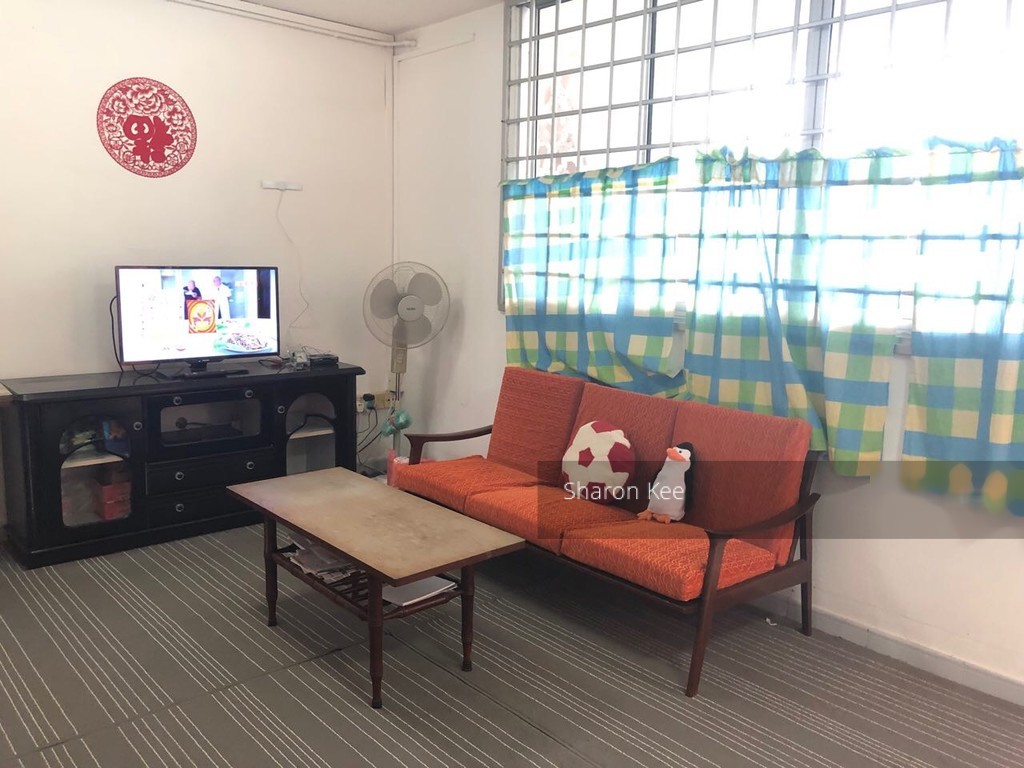 Hougang Avenue 8 thumbnail photo